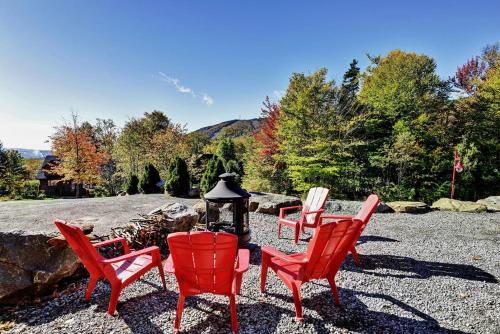 Chalet 01 Chemin Blanc by Les Chalets Alpins in Stoneham (QC)