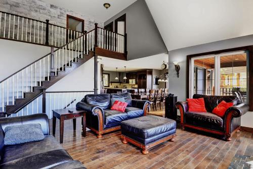 Chalet 01 Chemin Blanc by Les Chalets Alpins in Stoneham (QC)