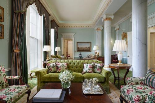 One-Bedroom Lanesborough Suite