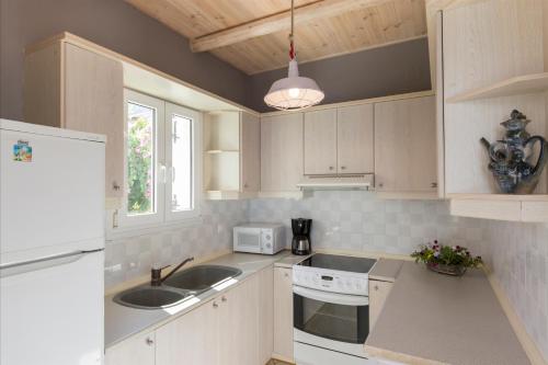 Létesítmények, Virginia Seaside Villas in Agios Paraskevi