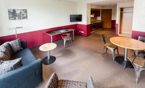 Aparion Berlin Room Type - Deluxe Apartment