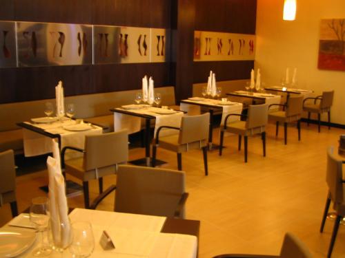 Hotel Puerta de Ocaña - 레스토랑