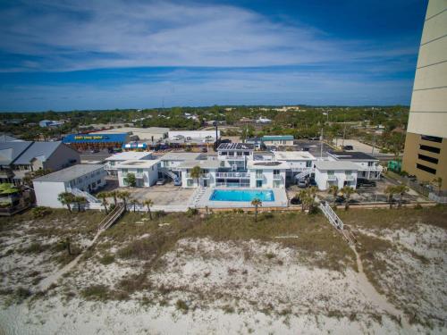 Palm Grove - image 11