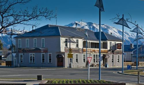 The Brown Pub - Hotel - Methven