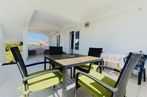 Apartments Smilja - image 3