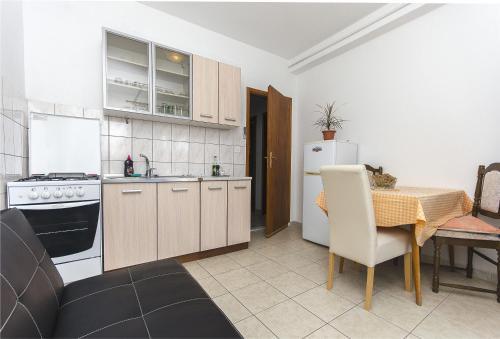 Apartments Smilja - image 10