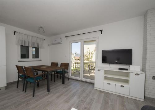 Apartment Jure - image 5