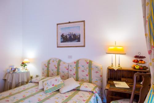 Hotel Villa Ottone Stop at Hotel Villa Ottone to discover the wonders of Portoferraio. The property features a wide range of facilities to make your stay a pleasant experience. Free Wi-Fi in all rooms, 24-hour front des