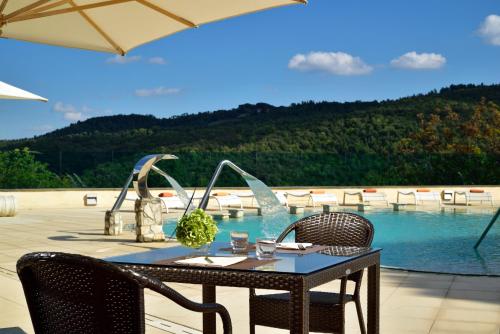 Ресторан, Mercure Petriolo Siena Terme Spa Hotel in Монтічіано