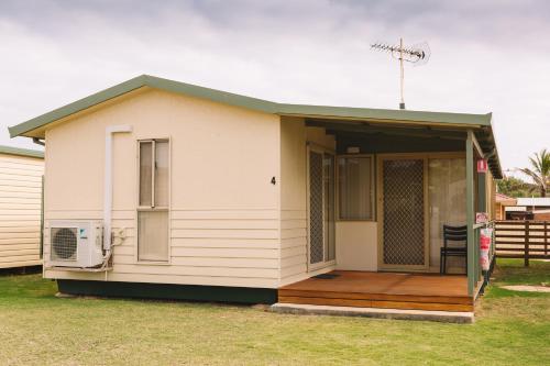 Port Gregory Caravan Park - Tap to explore photos