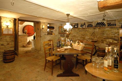 Krogs/atpūtas telpa, Agriturismo Sondrea in Sinio