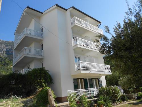 A szálláshely kívülről, Apartments Loncar in Gradac