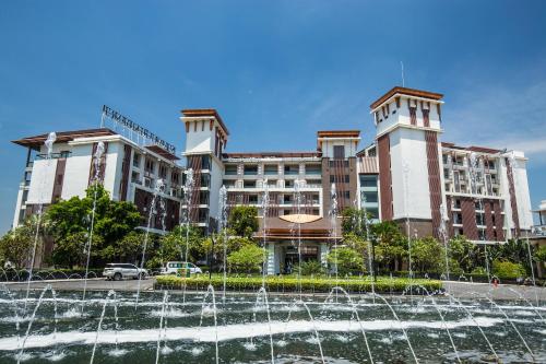 Summit Windmill Golf Suite Hotel at Suvarnabhumi