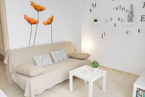 Thelma's Apartment, Athens (photo 2)