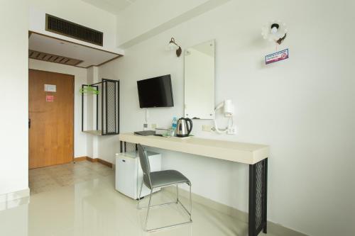 Special offer- Standard Double or Twin Room image 4