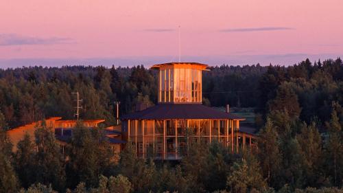 . Hotelli Liminganlahti