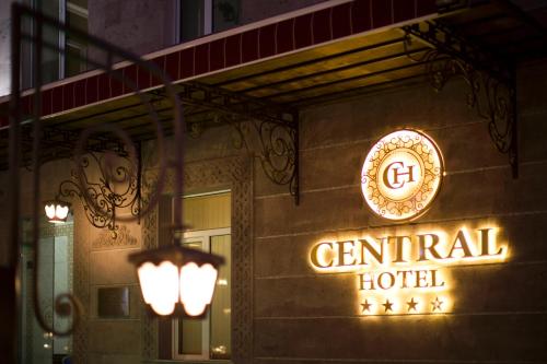 Central Hotel - image 7