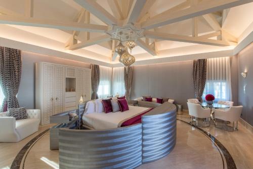 Gran Hotel Miramar GL - image 2