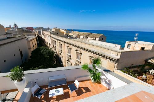 ระเบียง/ชานเรือน, ZIBIBBO SUITES & ROOMS - Aparthotel in Centro Storico a Trapani in ตราปานี