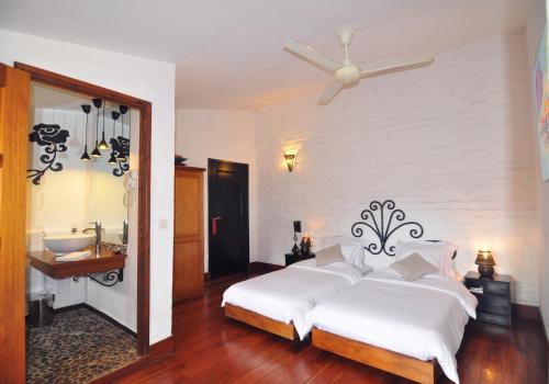Twin Room image 1