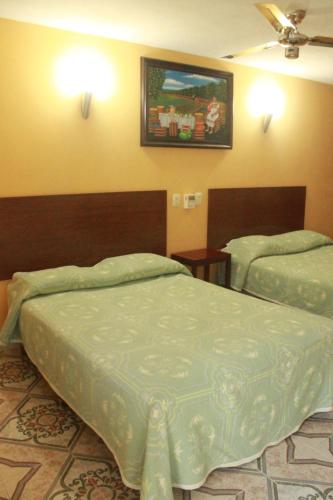 2 double beds