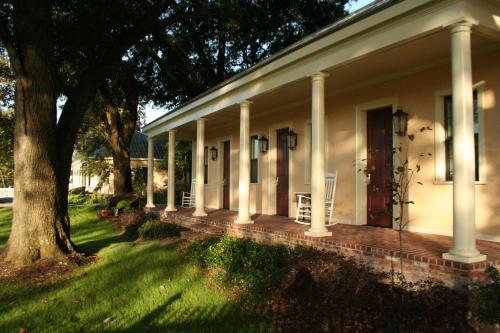 The Inn at Houmas House Plantation - main image
