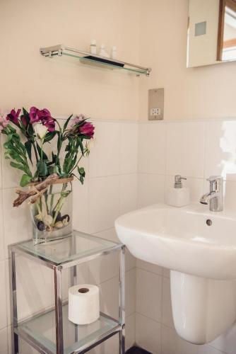 Padstow Breaks – Cottages & Apartments - image 7