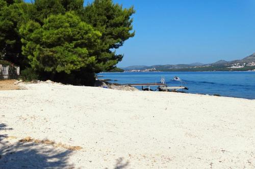 Apartments by the sea Okrug Gornji Ciovo - 8441 - main image