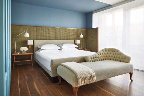 Ambassador Suite