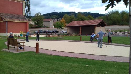 Playground, Chambre D’hotes Parc Johan in Chauffailles