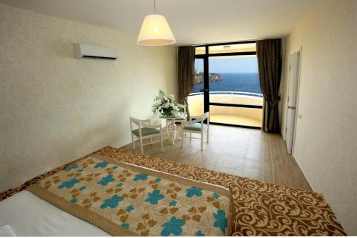 Cender Hotel - image 3