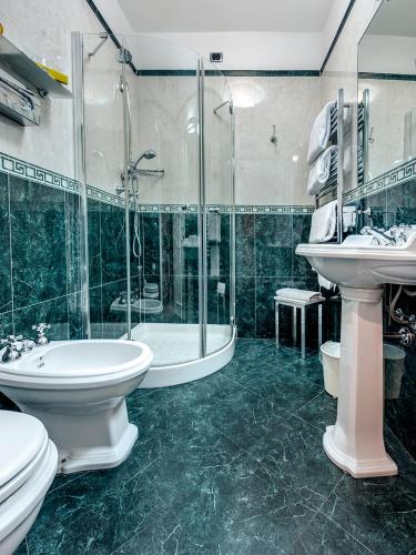 Hotel Roma - main image