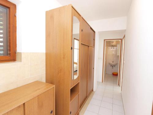 Apartments Rabac 981 - image 11