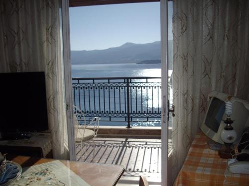 Anna in front of the sea Apartment, Sitia (zdjęcie 6)