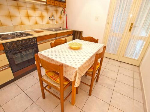Apartments Rabac 981 - image 9