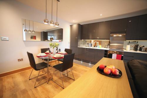 HomefromHolme Alban House - image 8