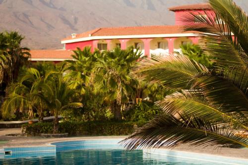 Hotel Santantao Art Resort in ปอร์โต โนโว