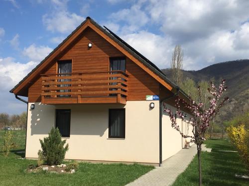  Dunazug Apartmanház in Dömös