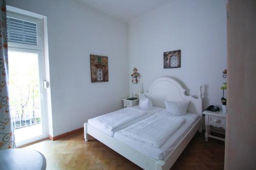 Hotel Seibel Room Type - Standard Twin Room