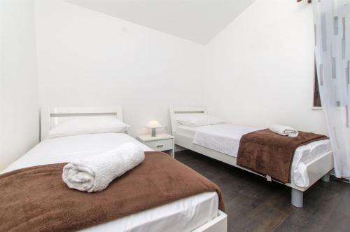 Apartments Vedran - image 2