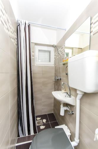 Two-Bedroom Apartment image 3