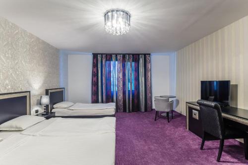 Hotel Elegance - image 9