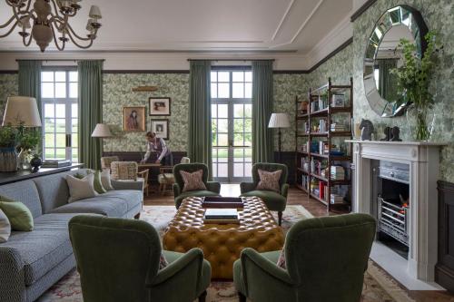 Four Seasons Hotel Hampshire - main image