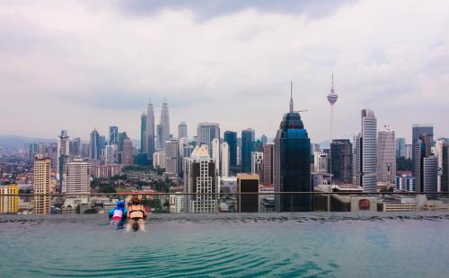 

KL Skyview - Family Suites @ Regalia Residence