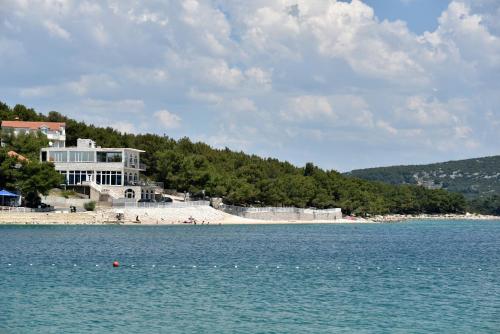 Apartmani Natasa Nino Jezera, Murter in Jezera