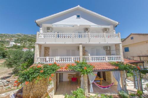  Apartments Ljiljana in Zavala