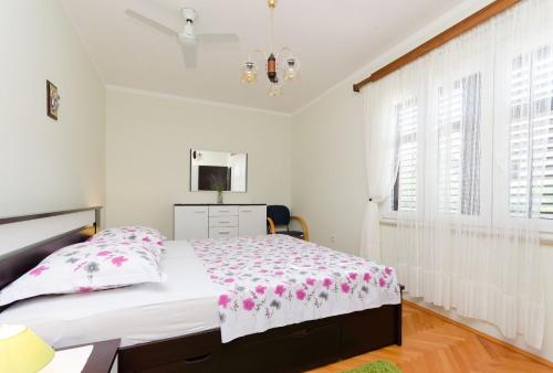 Apartment Neda - image 4