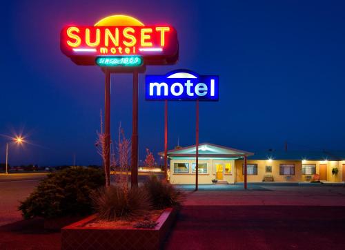 Sunset Motel Moriarty - Accommodation