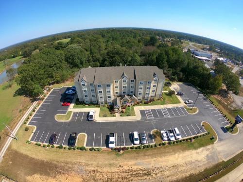 Microtel Inn & Suites by Wyndham Searcy - image 2