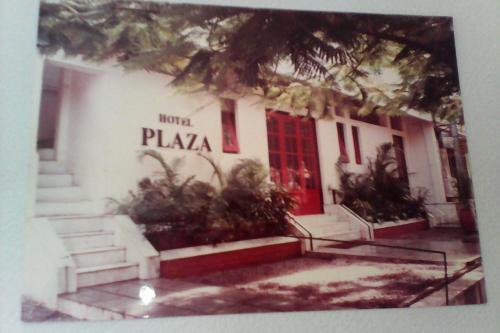 . Hotel Plaza (BOOKING FOR FOREIGN TOURIST ONLY)